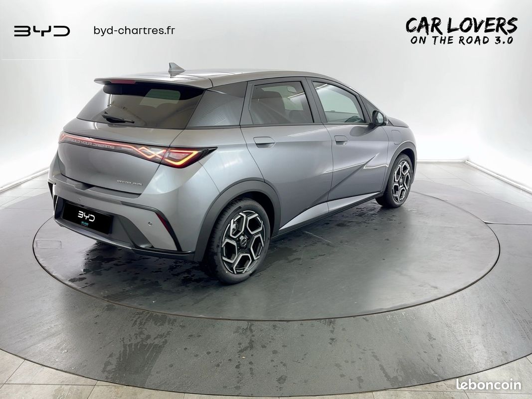 BYD Dolphin 60,4 kWh 204 ch Design (image 11)