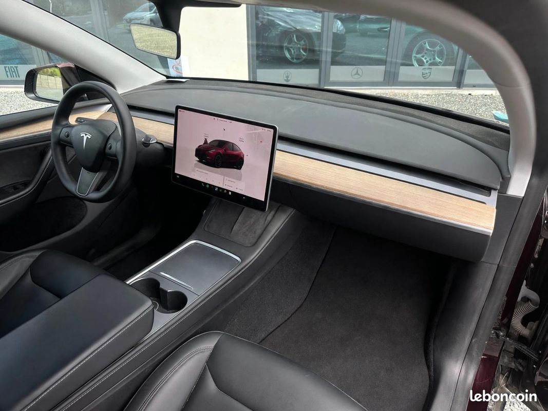 TESLA MODEL Y AWD Performance PH1 - GARANTIE CONSTRUCTEUR (image 20)