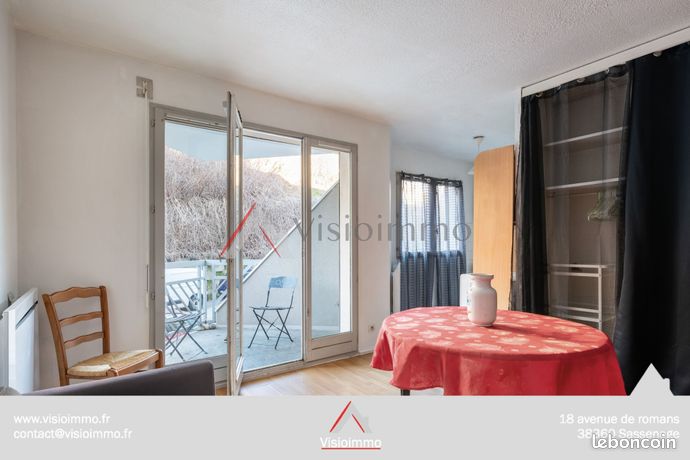 Appartement 1 pièce 31 m² — 9