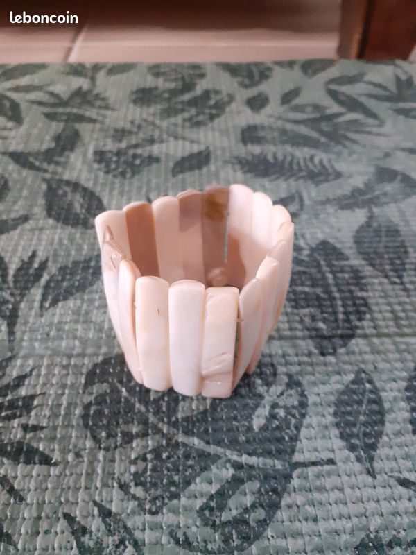 Bracelet nacre élastique (image 1)