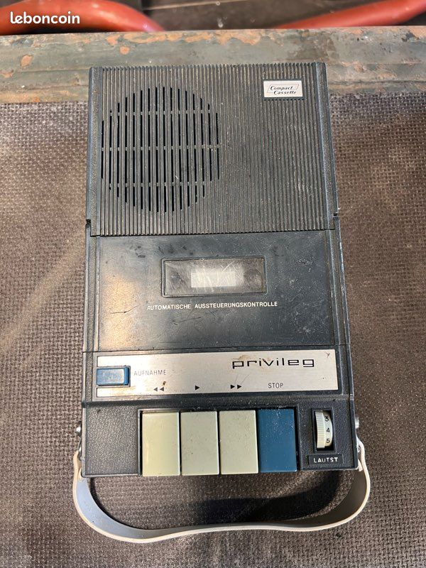Très Ancien Walkman cassette Privileg TC-192 (image 1)