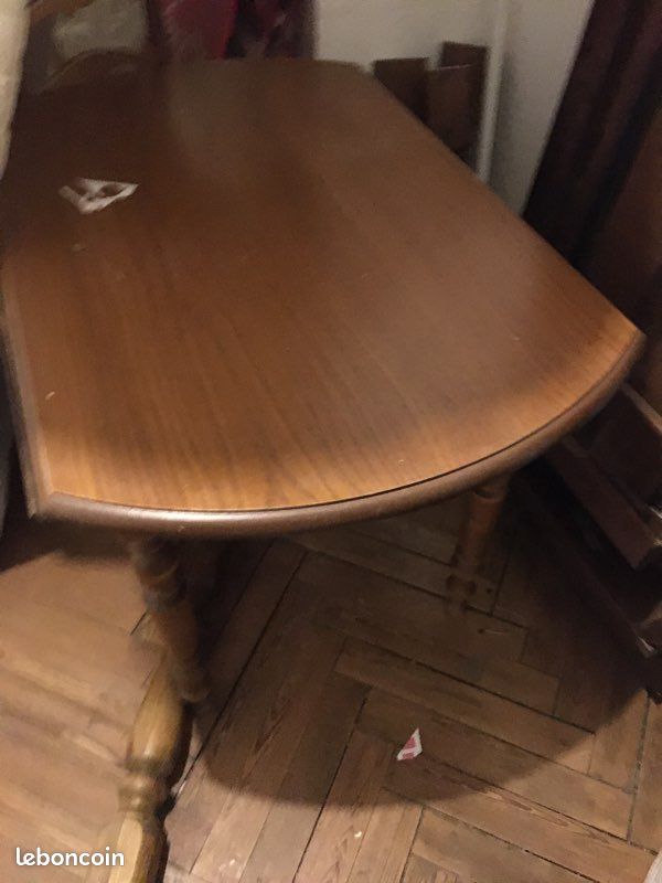 Table bois massive pliante 120 (image 1)