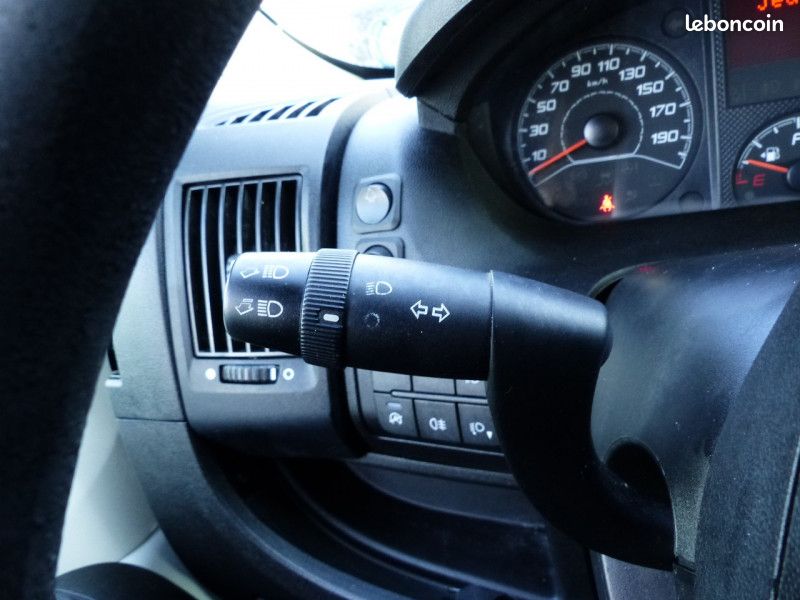 Citroen JUMPER FG 35 L2H2 2.2 E-HDI 130 CONFORT (image 24)