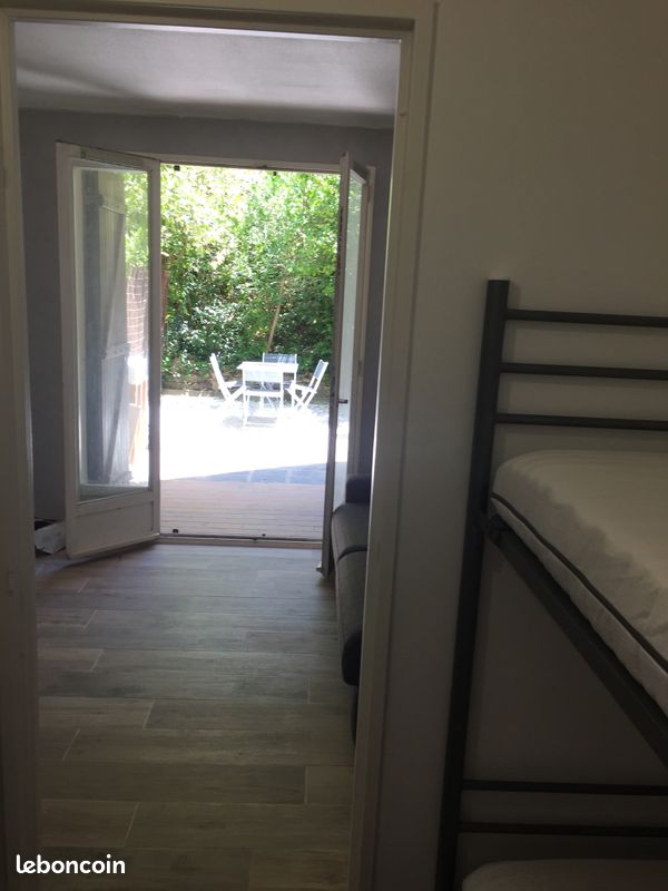 Studio jardinet saint Cyr /mer (image 1)