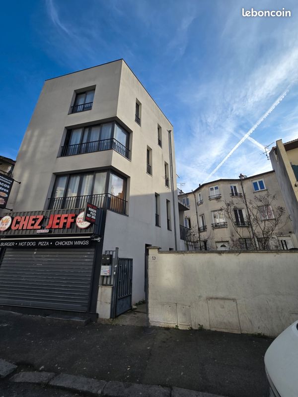 Immeuble 10 pièces 380 m² · à Romainville · 380 m² · 1 060 000 €