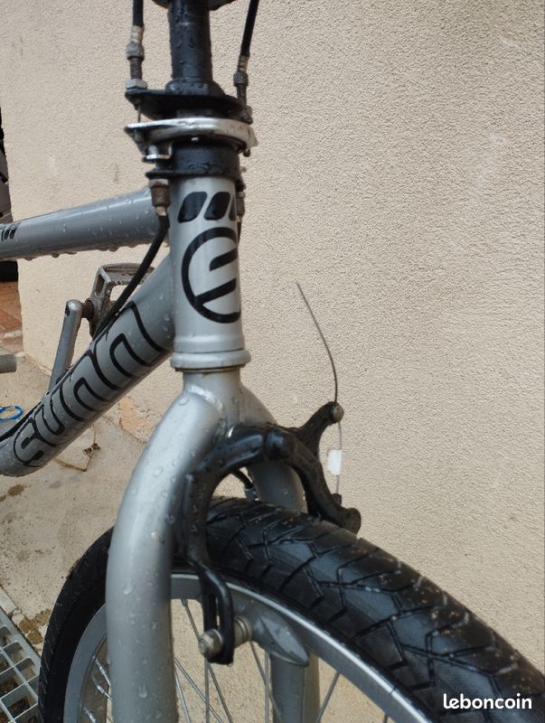 Vélo freestyle SUNN réviser (image 4)