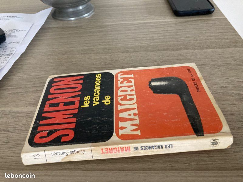Livre SIMENON les vacances de Maigret (image 2)