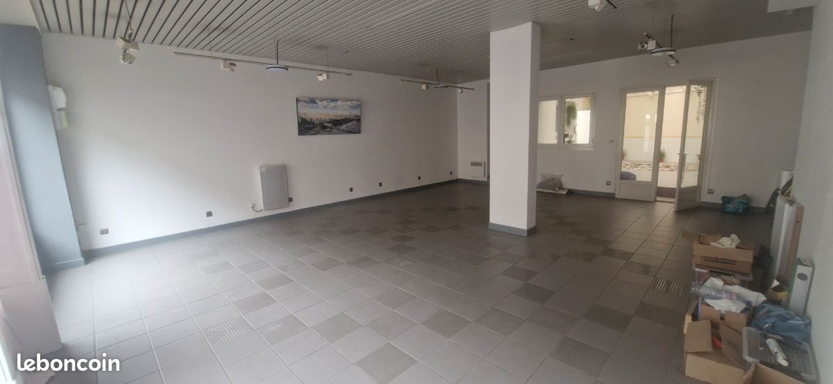 Immeuble 6 pièces 220 m² · à Bort-les-Orgues · 220 m² · 88 000 €