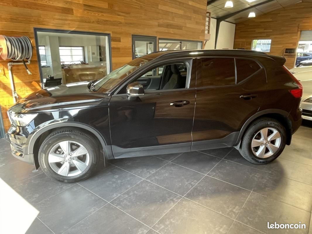 Volvo XC40 D3 150CH GEARTRONIC 8 MOMENTUM (image 3)