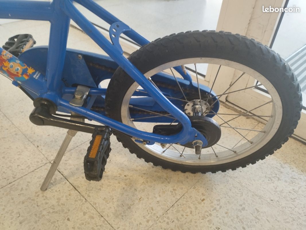 Vélo bleu 16pouces (image 5)