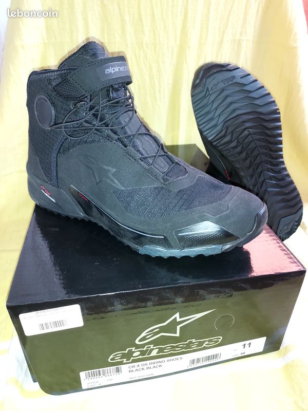 Chaussure de Moto T44 Etat NEUF (image 1)