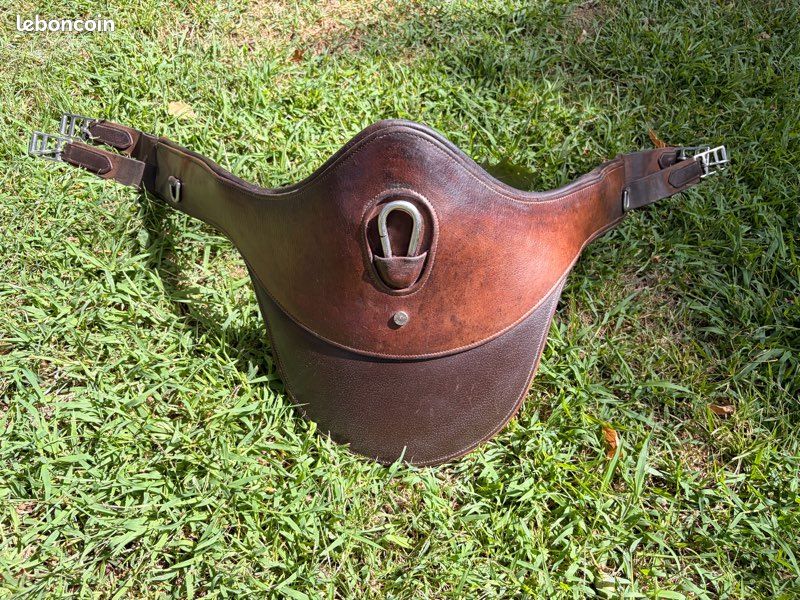 Sangle bavette Eric Thomas Fitter_Cuir 125 (image 1)