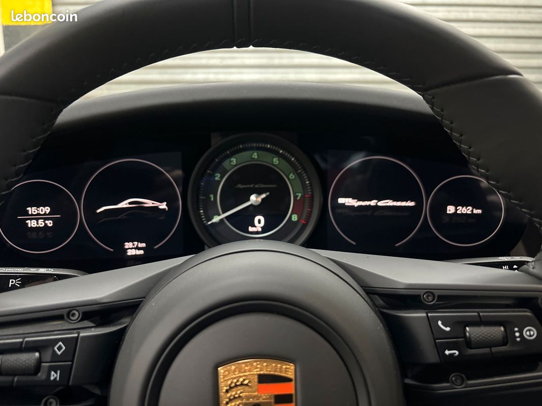 Porsche 911 992 turbo 550 cv Sport Classic 1042/1250 exemplaire toute options voiture neuve pas immatriculée origine France tva récupérables (image 14)