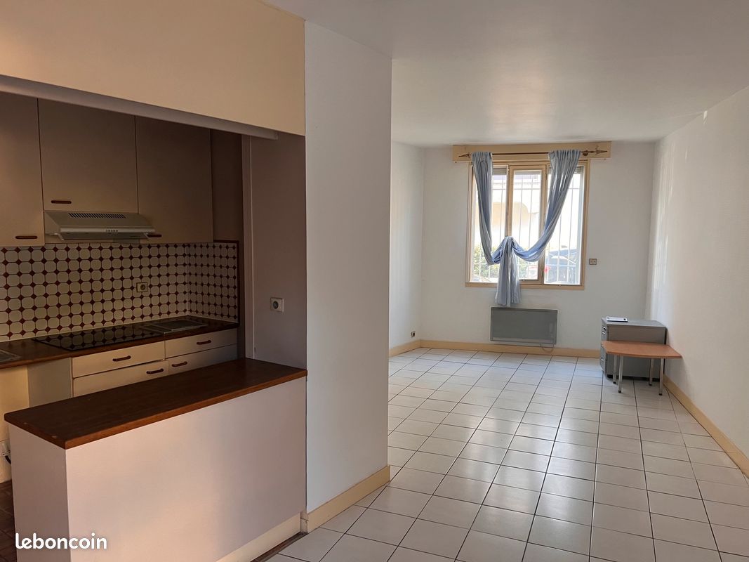 Appartement 1 pièce 38 m² · à Bordeaux · 38 m² · 650 €