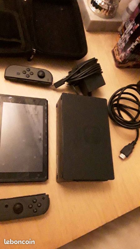 Switch (image 1)