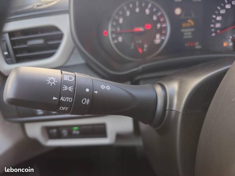 Suzuki Swift 1.2 Hybrid 83ch Avantage (image 13)