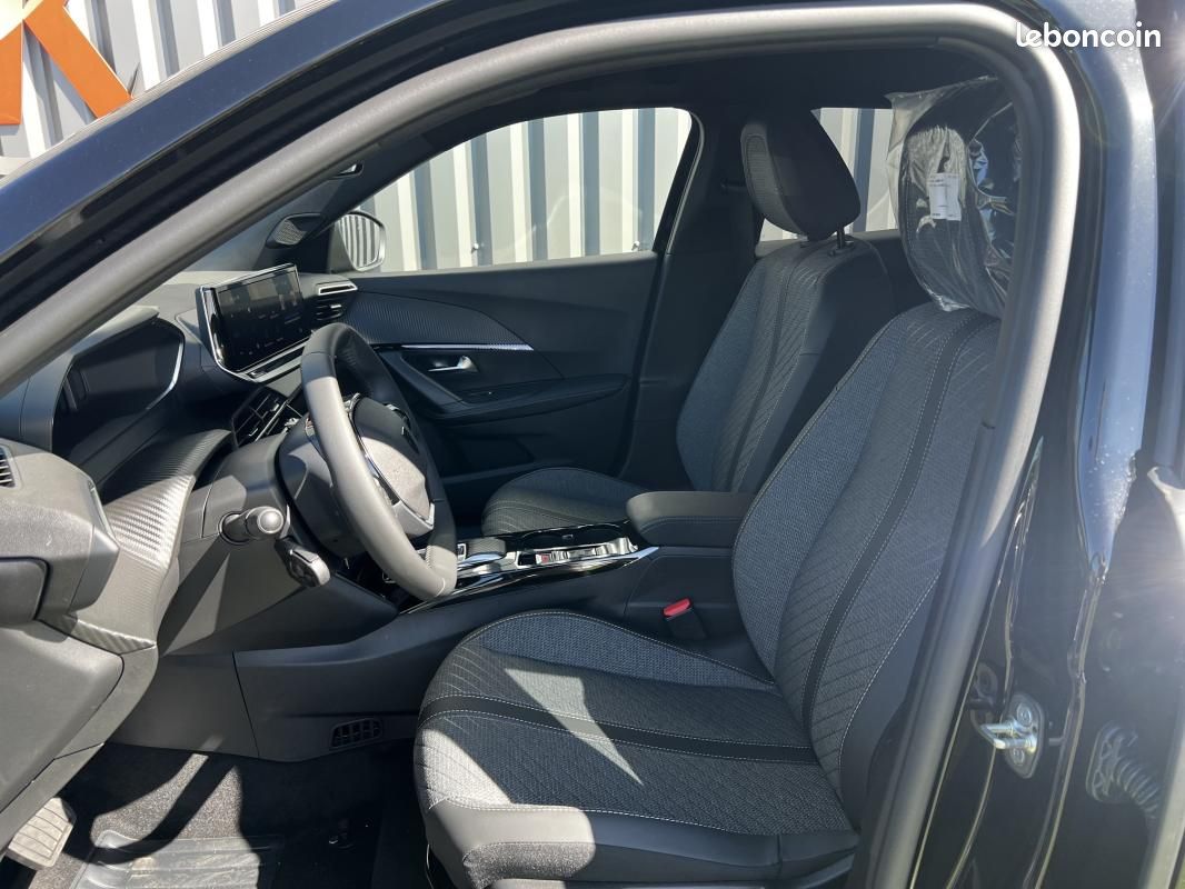 Peugeot 2008 NEUF ALLURE HYBRID 145CH E-DCS6 -28% SIEGES CHAUFFANTS (image 10)