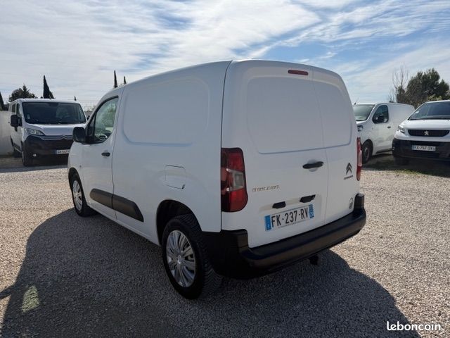 Citroen BERLINGO VAN BLUEHDI 75 CH GPS CARPLAY CAMERA DE RECUL (image 3)