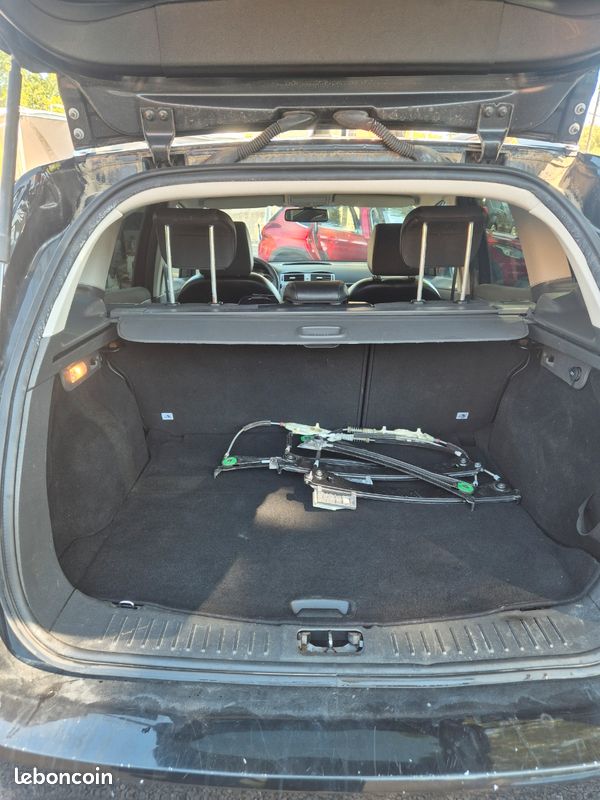 Ford kuga 2.0 tdci 163cv AWD POWERSHIFT (image 9)