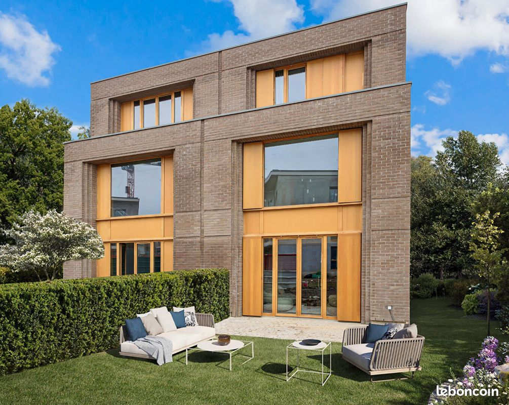 Maison 4 pièces 101 m² · à Versailles · 101 m² · 665 000 €