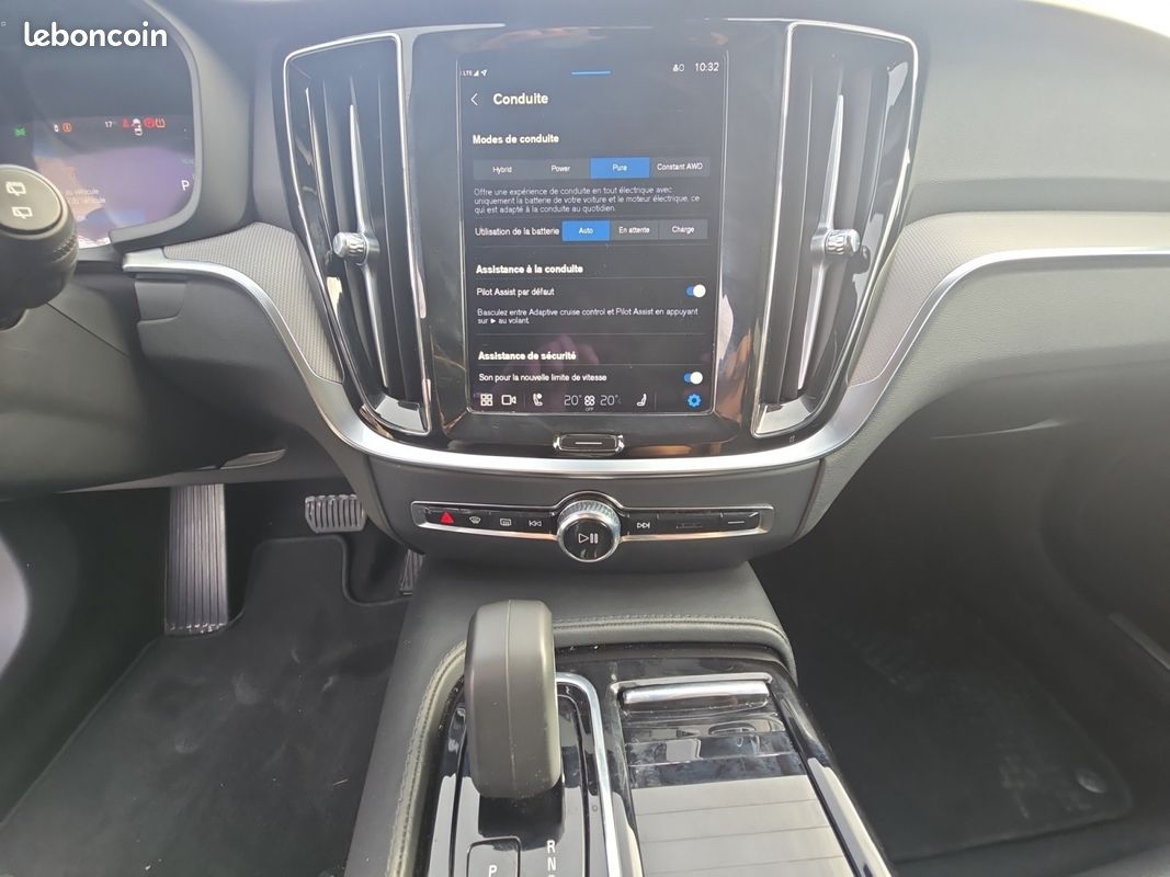 VOLVO V60 253 ch + 145 ch Geartronic / 8 Plus T6 AWD Recharge (image 11)