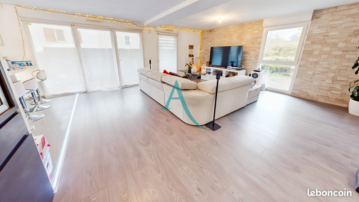 Appartement 3 pièces 82 m² · à Mennecy · 82 m² · 299 000 €