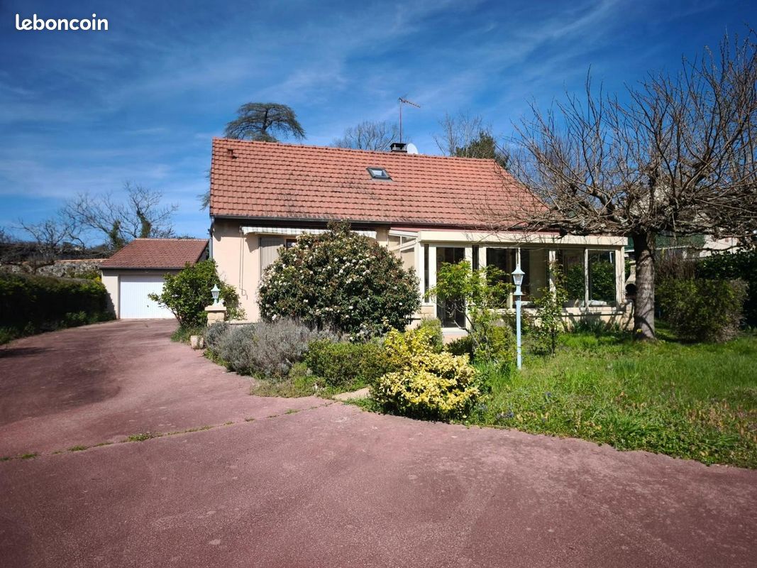 Maison 5 pièces 94 m² · à Maurs · 94 m² · 218 400 €