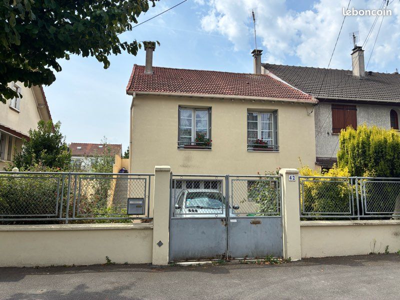 Maison 4 pièces 79 m² · à Le Blanc-Mesnil · 79 m² · 270 000 €