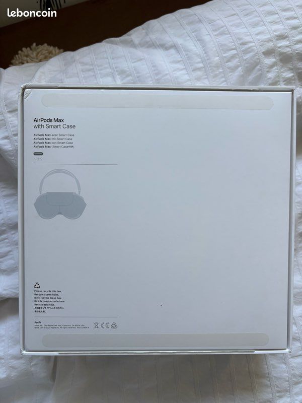 AirPods Max (image 7)