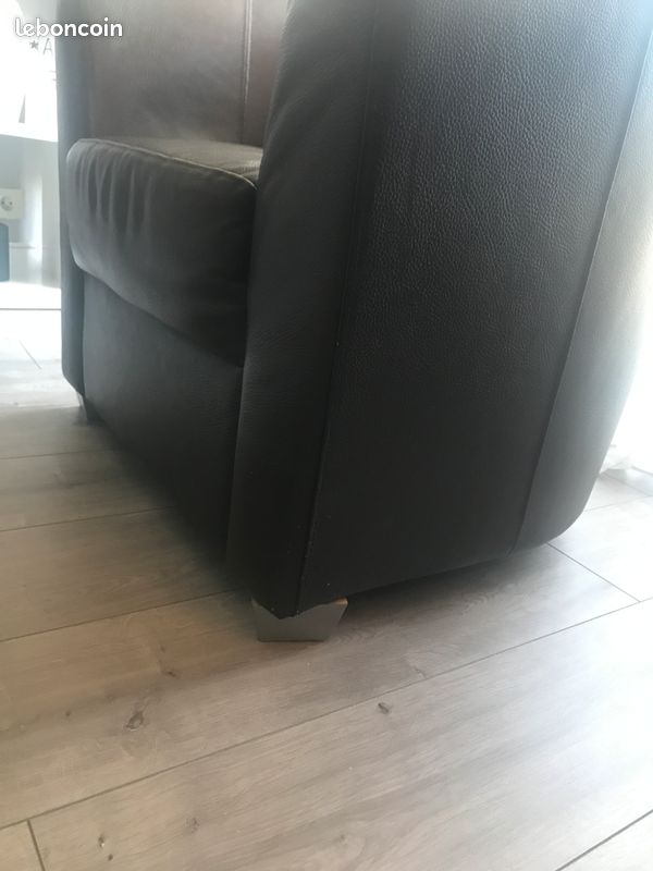 Fauteuil moderne cuir (image 3)