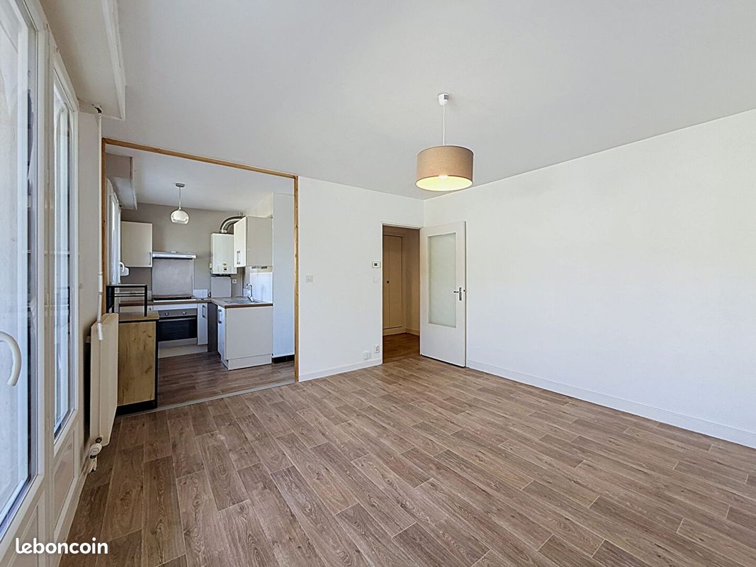 Appartement 2 pièces 45 m² · à Saint-Avertin · 45 m² · 675 €