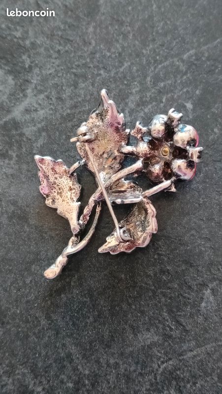 Broche Vintage Ton Or Avec Cristaux Lux, Décoration élégante, Neuve Avec étiquette