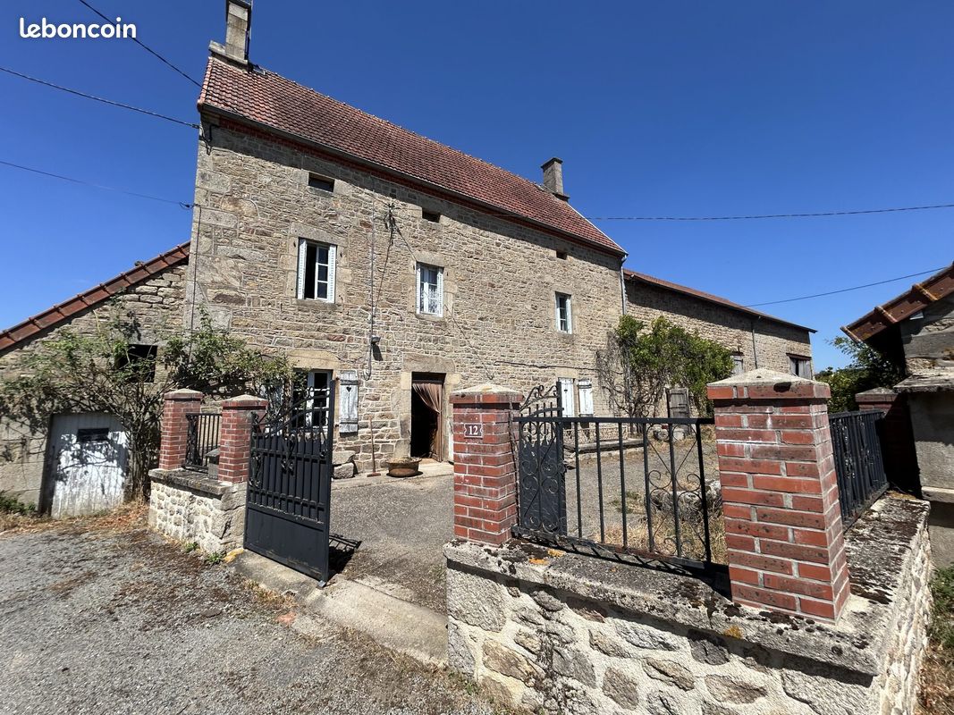 Maison 5 pièces 145 m² · à Saint-Priest · 145 m² · 109 000 €