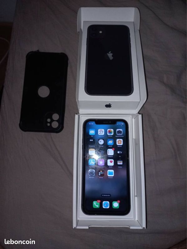 IPhone 11 64giga avec boite (image 1)