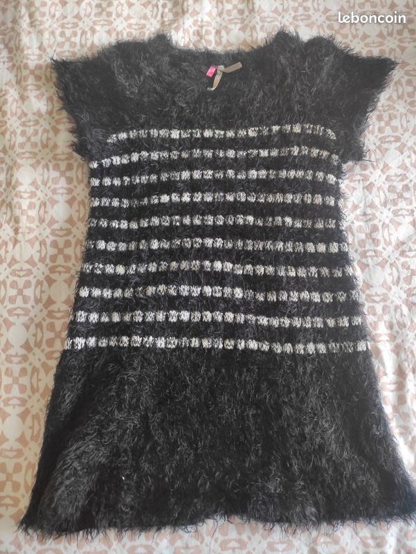 Lot 2 robes (image 1)