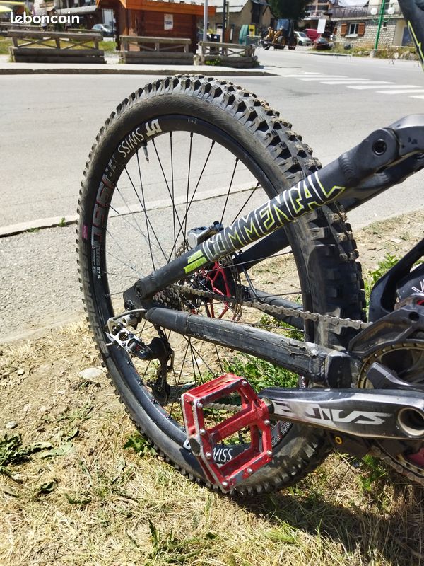 Commencal suprême DH Park v3 2015 (image 3)