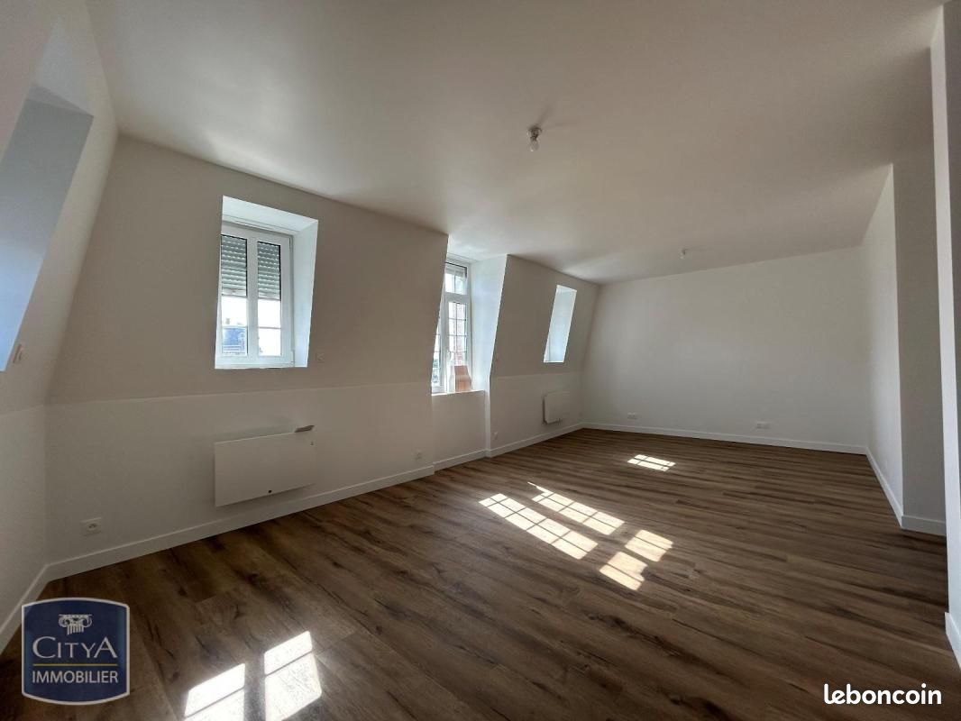 Appartement 3 pièces 91 m² · à Cambrai · 91 m² · 840 €/mois