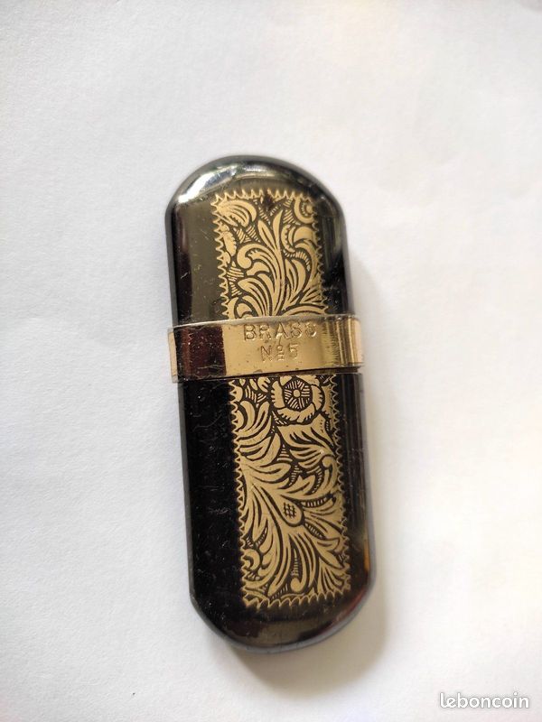 Briquet brass 5 (image 1)