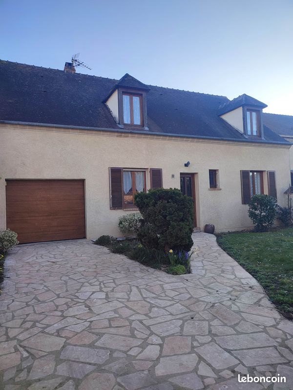 Maison 7 pièces 170 m² · à Marines · 170 m² · 379 000 €
