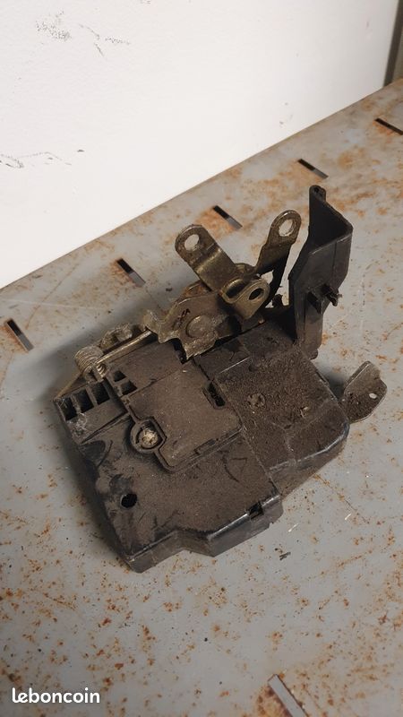 Serrure porte BMW E30 (image 2)