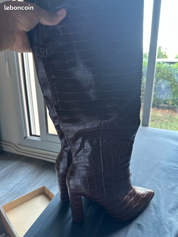 Bottes hautes pointues croco Boohoo (image 4)