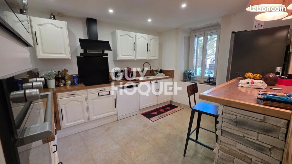 Maison 6 pièces 150 m² · à Villeneuve-Minervois · 150 m² · 152 000 €