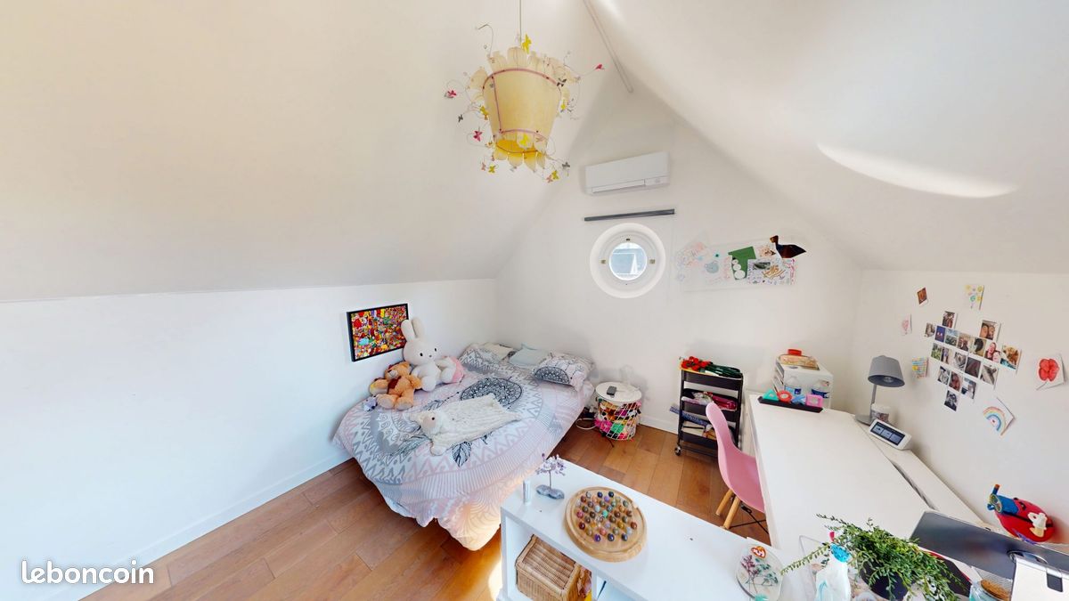 Propriété 9 pièces 201 m² (image 18)