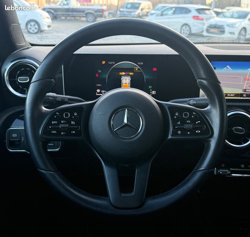 MERCEDES-BENZ CLASSE A 1.5 180 D 115 STYLE LINE 7G-DCT Bva - ATTELAGE (image 18)