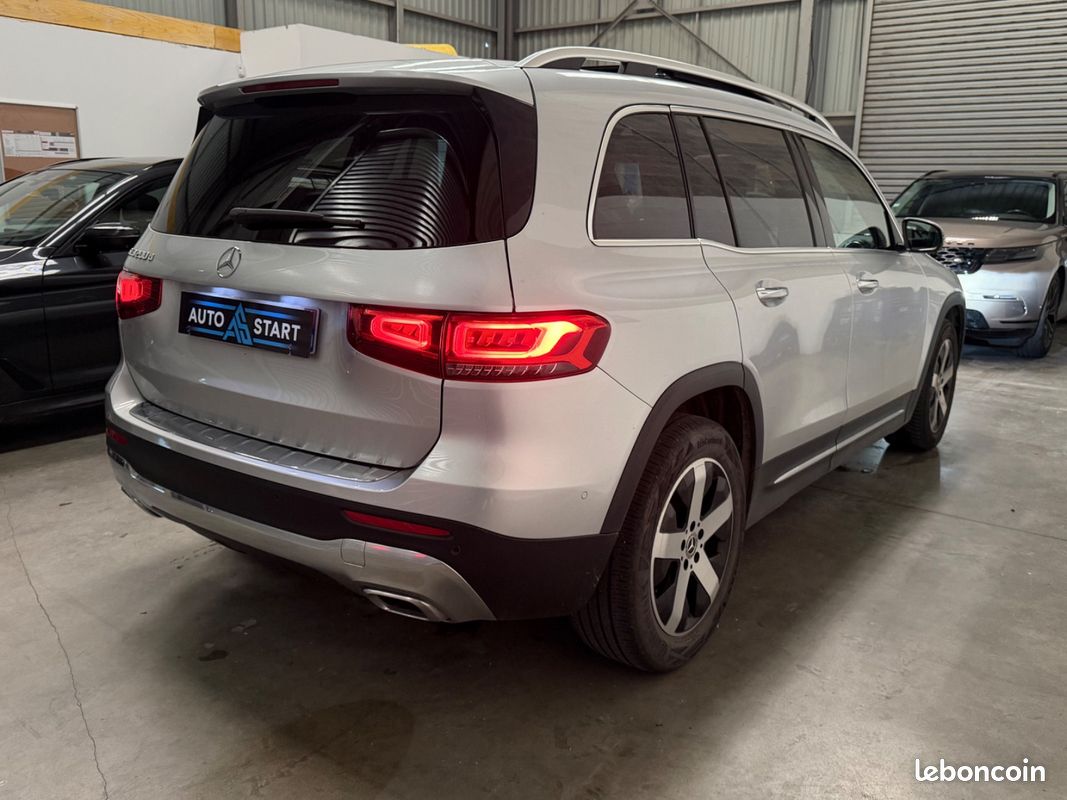 Mercedes GLB 200 d 8DCT / TOIT OUVRANT PANO / SIEGES CHAUFFANTS AV / GRAND ECRAN / CAMERA RECUL / 7 PLACES (image 5)