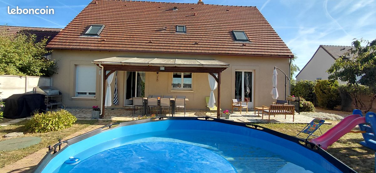 Maison 8 pièces 166 m² · à Chartres · 166 m² · 295 000 €