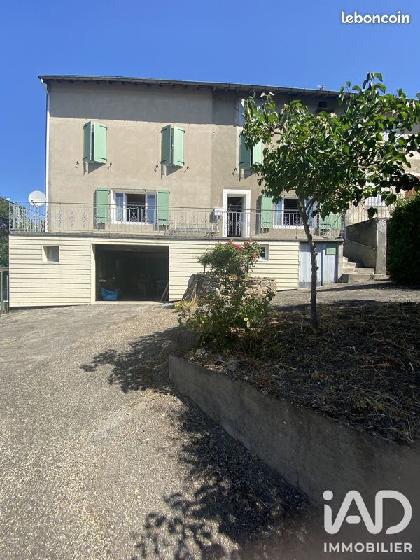 Maison 7 pièces 125 m² · à La Salvetat-sur-Agout · 125 m² · 700 €