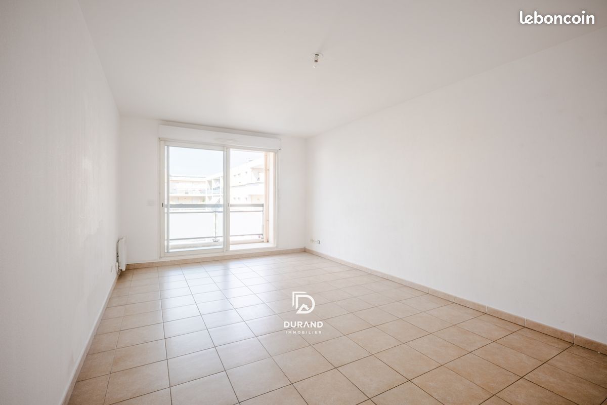 Appartement 3 pièces 67 m² · à Marseille · 67 m² · 230 000 €