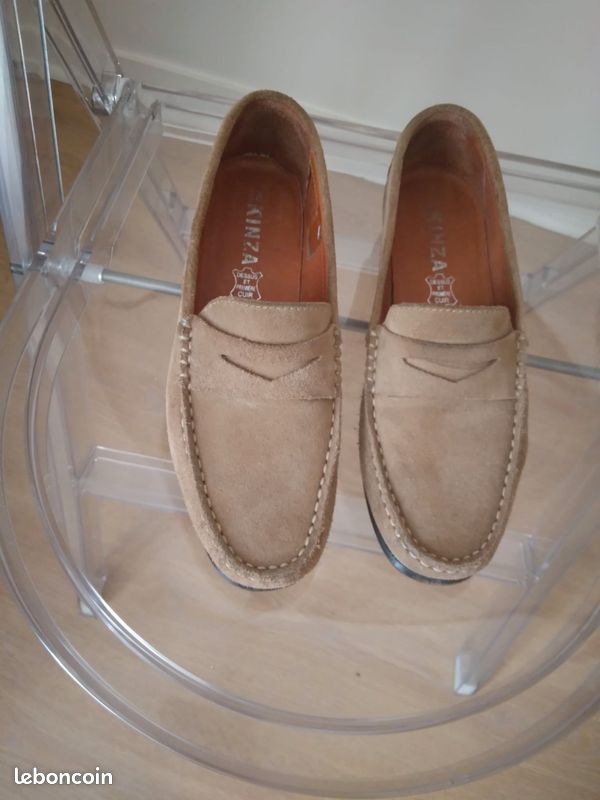 Chaussures en nubuck beige (image 2)