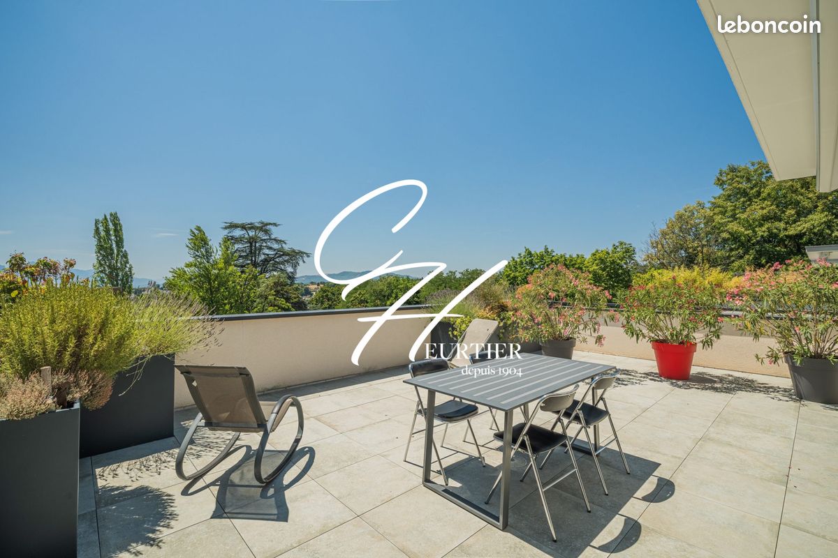Appartement 3 pièces 74 m² · à Voiron · 74 m² · 335 000 €